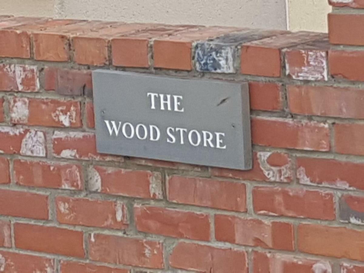 Woodstore Wells Exteriör bild